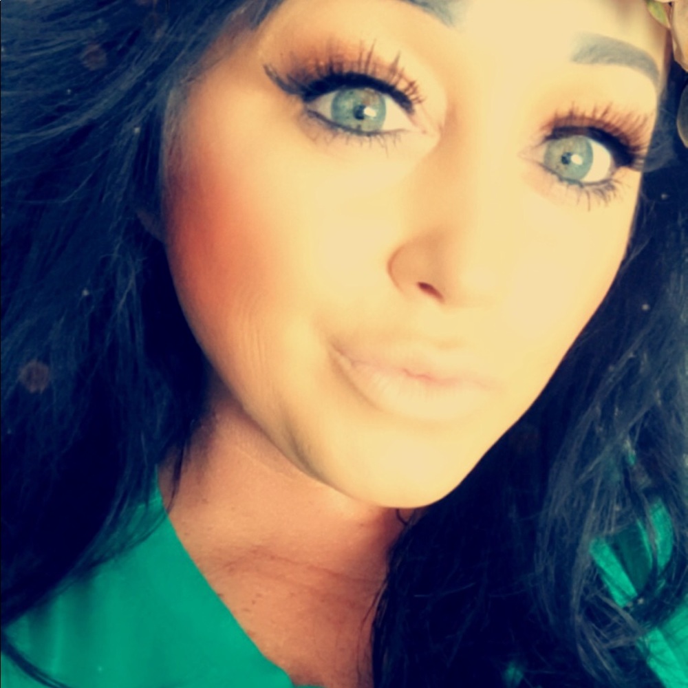 Meet your Posher, Karey